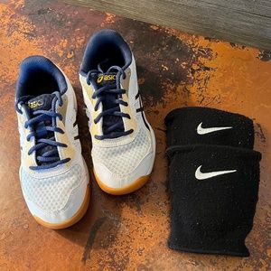 Girls ASIC volleyball court shoes